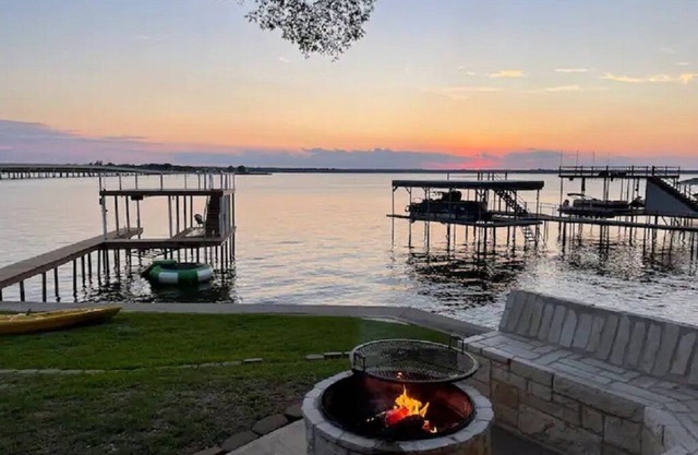 Loon Bay Escape