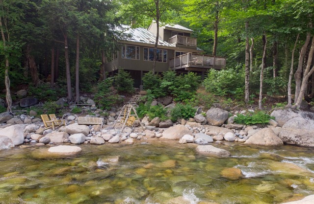 Direkt am Fluss im Loon Mountain Resort! Herrliche Aussicht! Gehen Sie zum Sessellift!