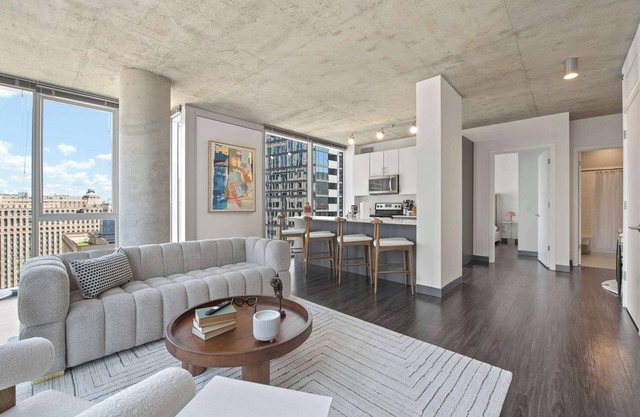 Unbeatable Views,Group Amenities&Location|TheLily
