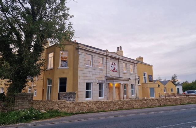 LORD WILLIAM, pet friendly, with a garden in Garstang