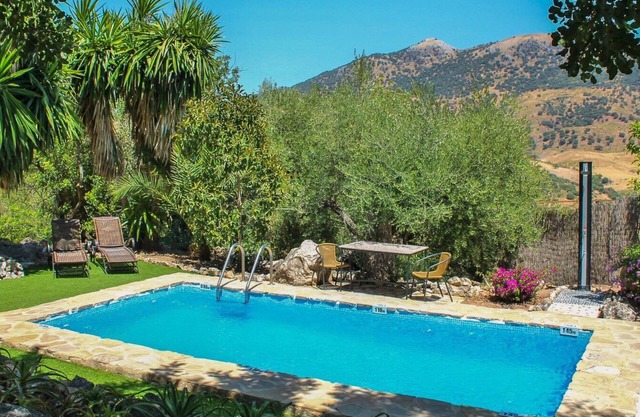 Los Algarrobales - La Casa Romántica Montecorto by Ruralidays
