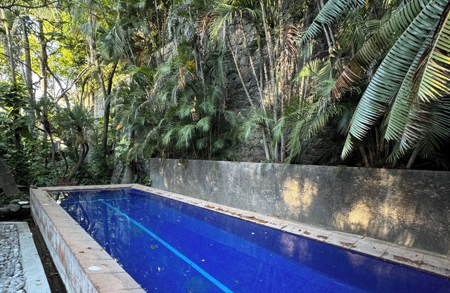Los Apantles house with pool near the Hacienda de Chiconcuac, Morelos