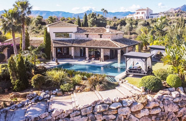 Wunderschöne und Luxus-Villa in Denia, an der Costa Blanca, Spanien mit privatem Pool für 8 Personen