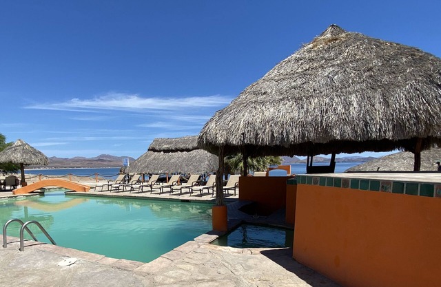 Los Vientos Hotel
