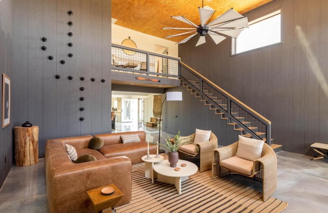 Lost Horse by AvantStay Desert Oasis w Mini Pool, Outdoor Entertainers Area & Huge Game Room