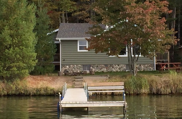 St. Germain Lost Lake Cabin - Fisch, Boot, Schwimmen, Fahrrad fahren, wandern, Shop, Relax!