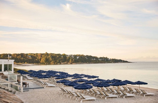Lots of Activities and Adventures! Onsite Pools, Pets Allowed, Private Beach!