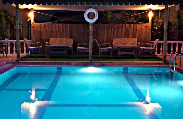 Lotus Hotel