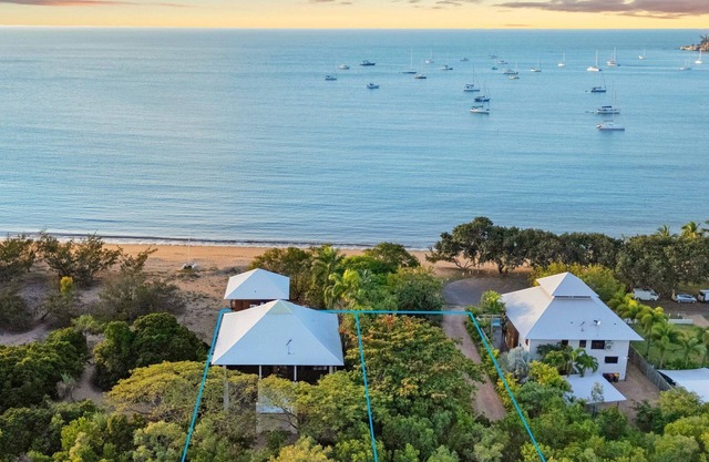 Lotus House - Horseshoe Bay, QLD