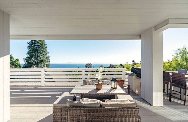 LOV-Luxury Two Bedroom Ocean View Santa Barbara
