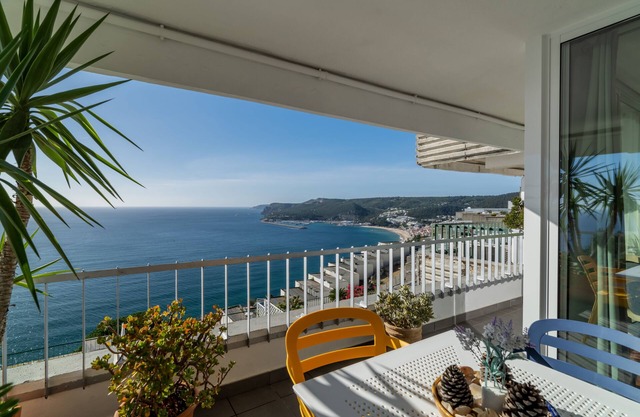 Liebe und Meer - auseinander. modern mit 180º Panoramablick auf den Atlantik