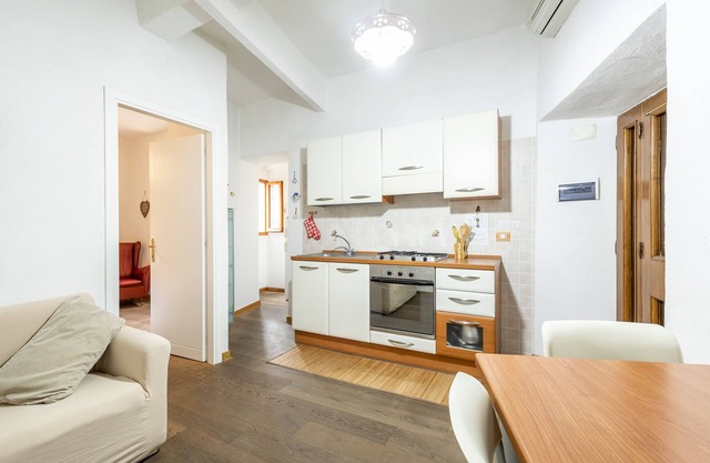 Love nest full center - 2min from the sea. Everything at your fingertips