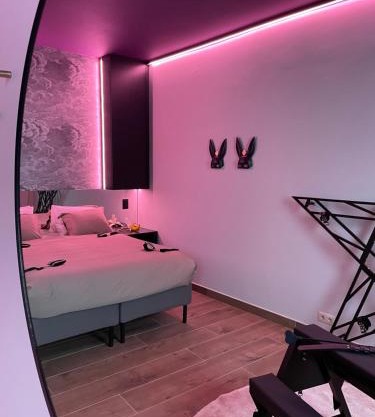 Love room - Intimate Escape