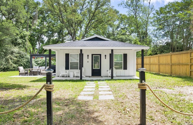 Love Shack in Foley/ Hot Tub / Modern Cozy