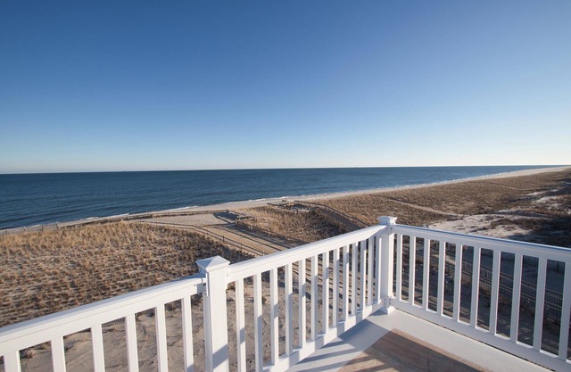 Loveladies - ~LBI~ - Stupendous - Five/Six Bedroom - Oceanfront