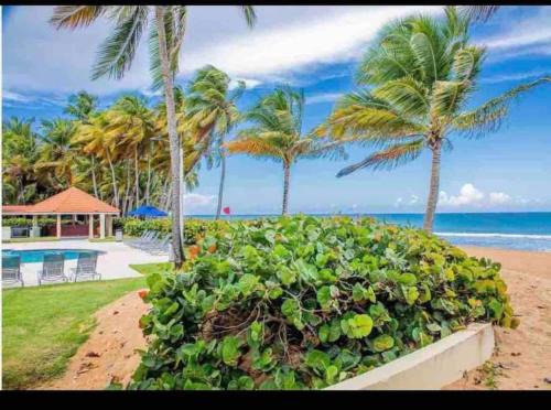 Lovely 2 Bed room villa with Beach & Pool