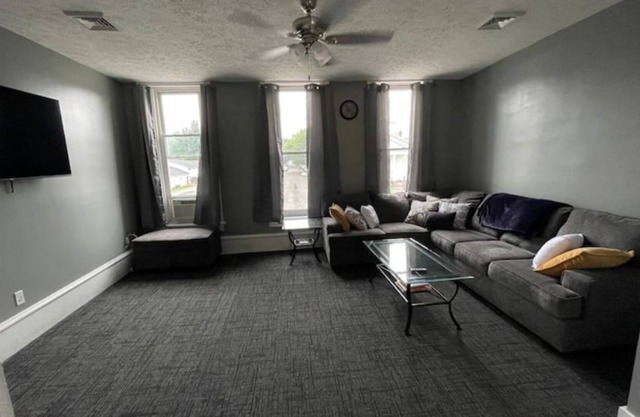 Lovely 2 bedroom apt, downtown Canisteo