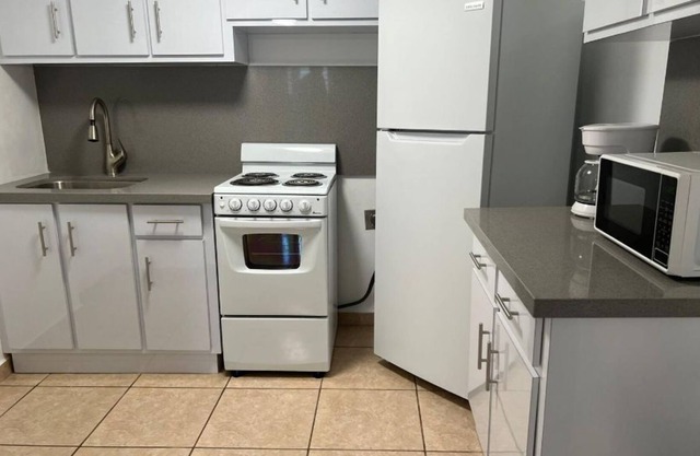 Lovely 2-bedroom apt # 5