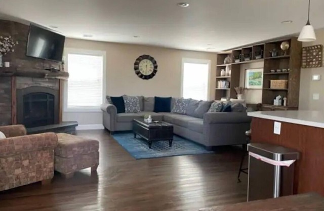 Lovely 2- bedroom private guest house
