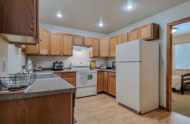 Lovely 2 bedroom unit in Lake George, MN