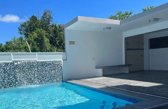 Lovely 2-bedroom unit, apt # 4