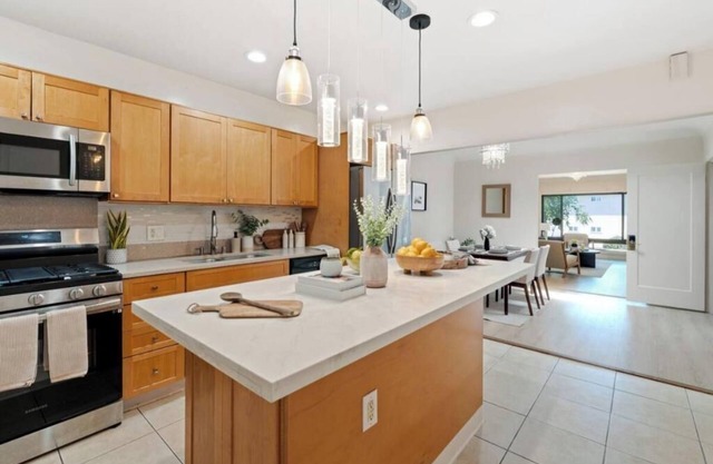 Lovely 2 bedrooms- near SFO airport/Caltrain