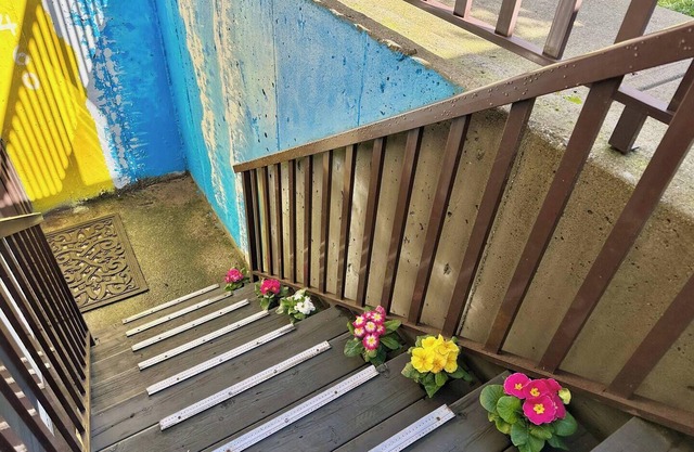 Lovely 2BR BSMT Suite w/ Parking for Pickup