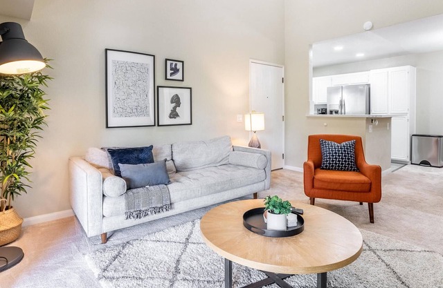Lovely 2BR in Fremont with Parking