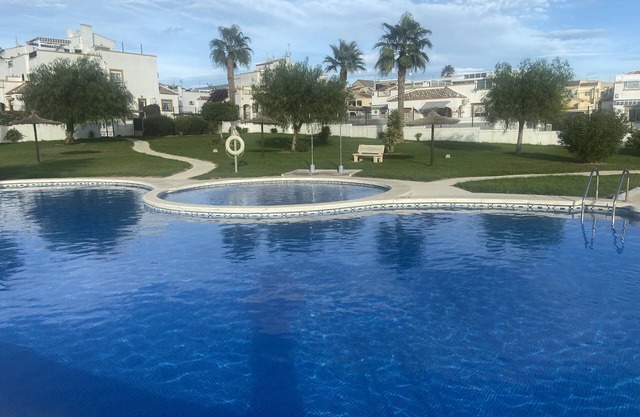 Lovely 3 bed, 2 bath villa in La Marina Urb, Alicante