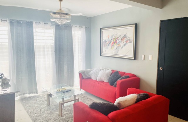 Lovely 3 bed-room condo wl pool