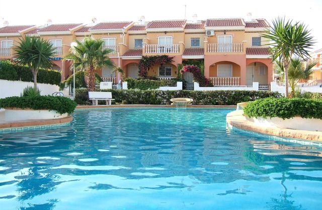Lovely 3 bed townhouse with community pools & garden area on Dona Pepa, Quesada.