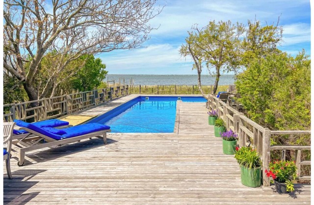 Lovely 3-bedroom house in Fire Island Pines with WiFi