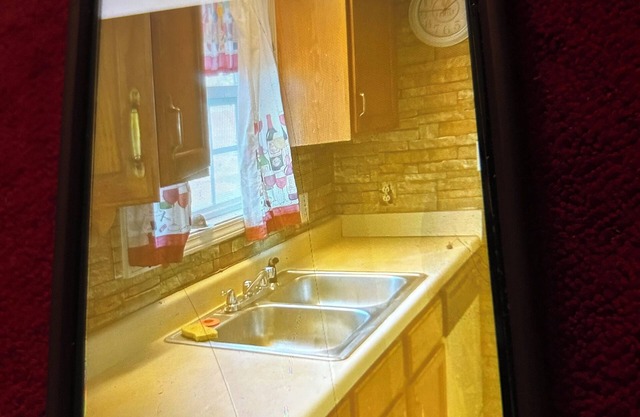 Lovely 3-bedroom house with AC in charming Clarksville