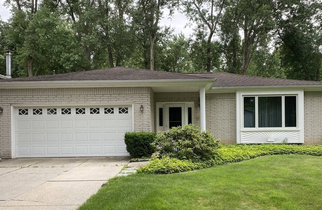 Lovely 3 bedroom home Amherst New York.-great location