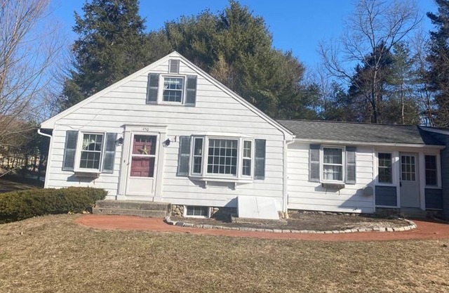 Lovely 3 bedroom home with a 2-car garage