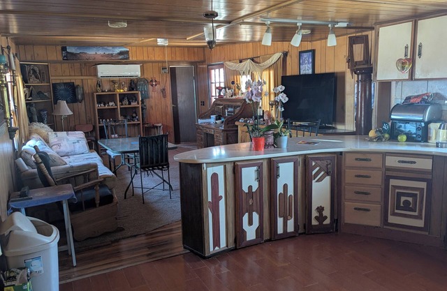 Lovely 3-bedroom private mobile home with WiFi in Tucson