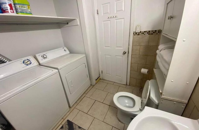 Lovely 3 bedroom unit near Downtown Montreal