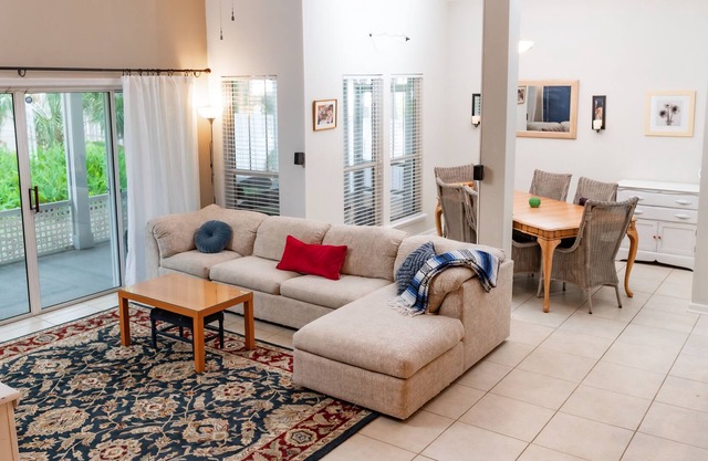 Lovely 3 bedroom 3 bath beach home on cul-de-sac