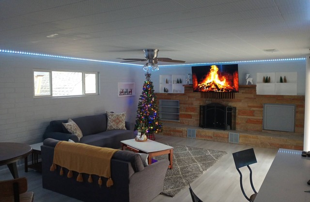 Lovely 3-bedroom house in Citrus Heights with AC and WiFi