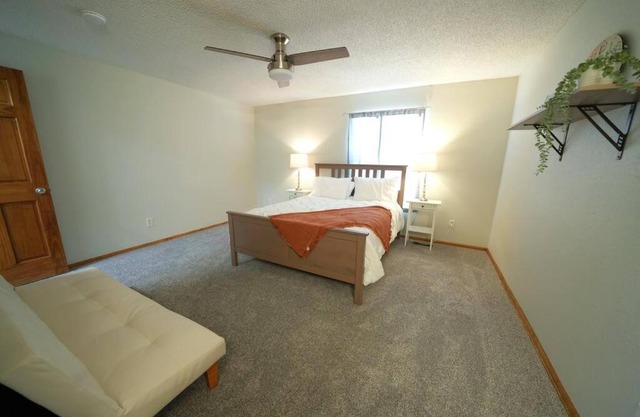 Lovely 3Bdr/3Bath home with garage parking