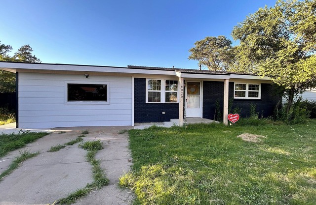 Lovely 4-bedroom house with AC in charming Amarillo