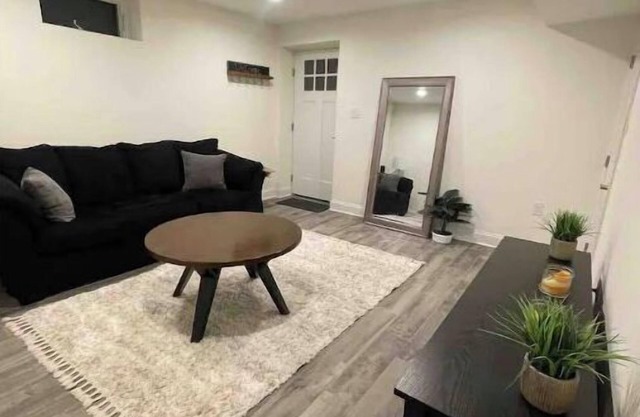 Lovely and modern one bedroom unit