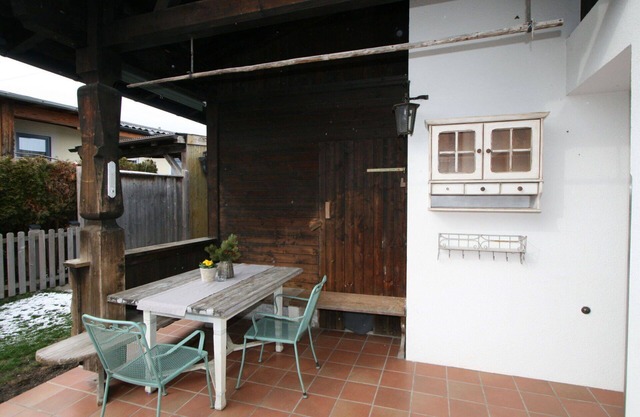 Schöne Wohnung für 5 Leute mit W-LAN, TV, Terrasse und Parkplatz