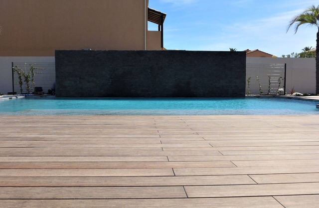 Gemütliche Wohnung für 4 Leute mit Pool, W-LAN, Klimaanlage, TV, Terrasse und Parkplatz