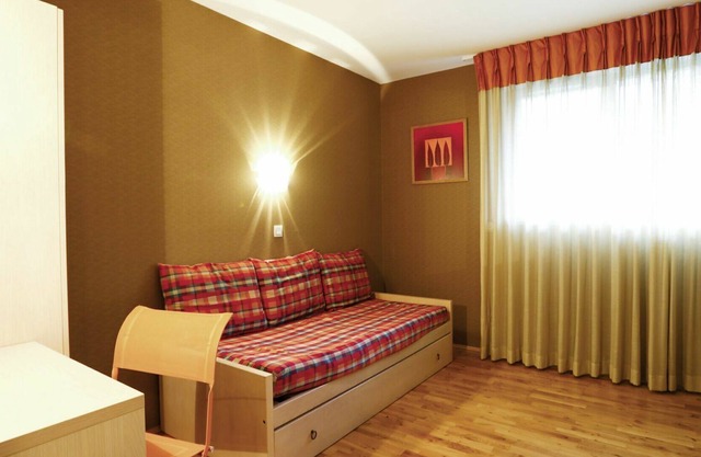 Herrliche Wohnung mit Klimaanlage, W-LAN, Whirlpool, Pool, TV, Balkon, Haustiere erlaubt, Parkplatz