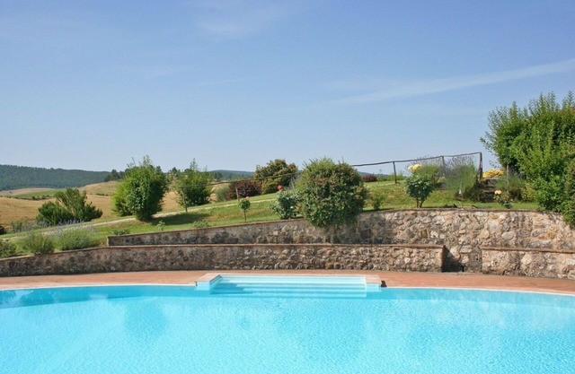 Gemütliche Wohnung für 5 Personen mit W-LAN, Pool, Panoramablick und Parkplatz, bei Siena