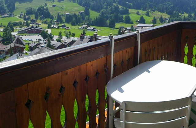 Gemütliche Wohnung für 4 Personen mit W-LAN, TV, Balkon, Haustiere erlaubt und Parkplatz