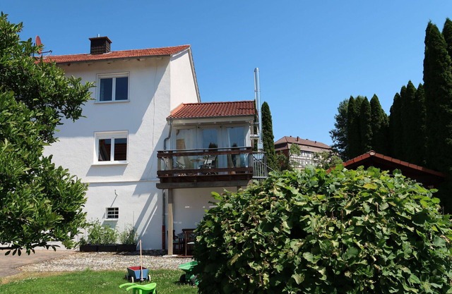 Gemütliche Wohnung für 6 Gäste mit W-LAN, TV, Terrasse, Haustiere erlaubt und Parkplatz