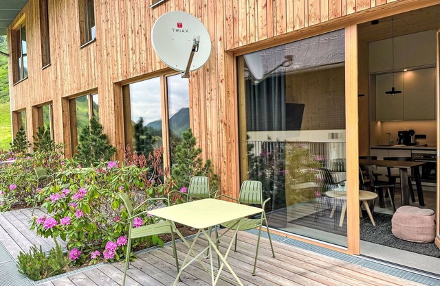 Gemütliche Wohnung für 4 Personen mit W-LAN, TV, Terrasse, Haustiere erlaubt und Parkplatz