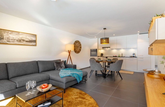 Gemütliche Wohnung für 4 Gäste mit W-LAN, TV, Balkon, Panoramablick und Parkplatz